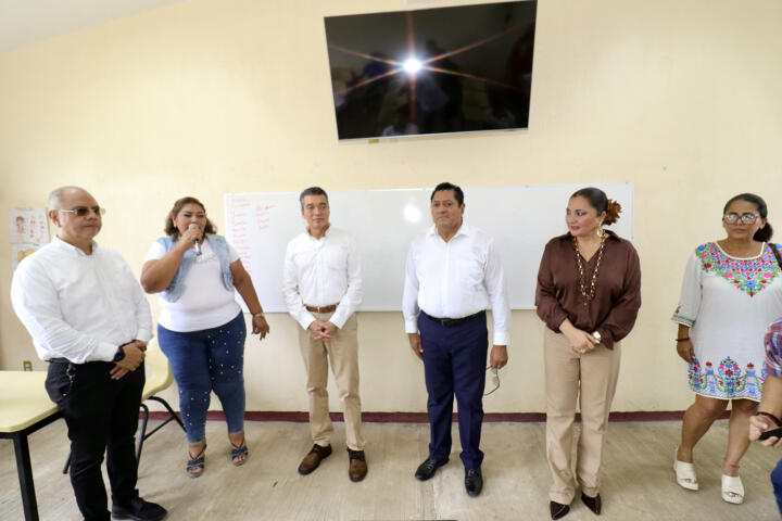Tras años de abandono, Rutilio Escandón moderniza la Telesecundaria No. 786 “Quetzalcóatl”, de Tapachula