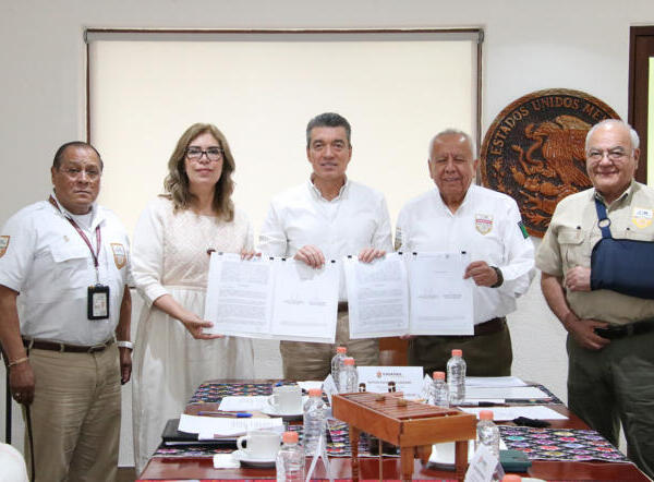 Atestigua Rutilio Escandón firma de convenio entre el INM y la Secretaría de Educación de Chiapas