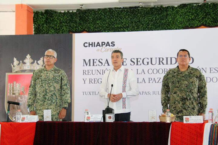 Huracán Beryl ha tocado tierra; pide Rutilio Escandón extremar precauciones por efectos en Chiapas