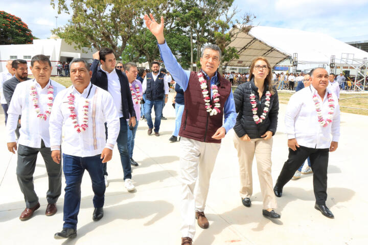 Destaca Rutilio Escandón fortalecimiento de la Universidad Tecnológica de la Selva, en beneficio de la juventud