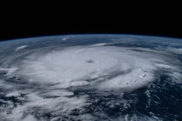 Beryl se intensifica y se convierte en un huracán categoría 3