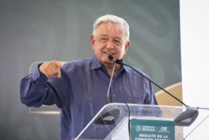 Celebra AMLO la continuidad de política energética que dará Sheinbaum