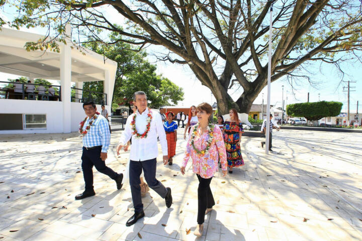 En Cacahoatán, Rutilio Escandón inaugura el Parque Público Miguel Hidalgo y pavimentación de calle