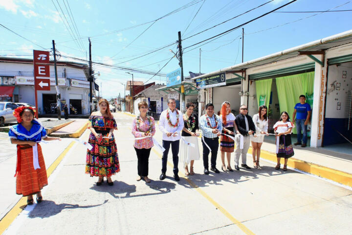 En Cacahoatán, Rutilio Escandón inaugura el Parque Público Miguel Hidalgo y pavimentación de calle