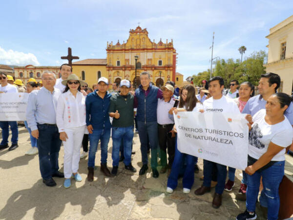 En San Cristóbal, Rutilio Escandón da banderazo de inicio del Operativo Vacacional de Verano 2024