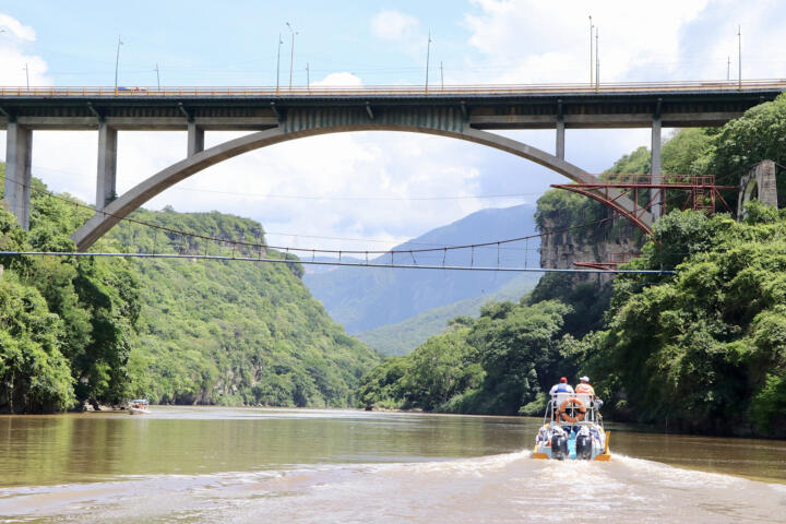 Supervisa Rutilio Escandón limpieza permanente del Cañón del Sumidero; invita al turismo a visitarlo