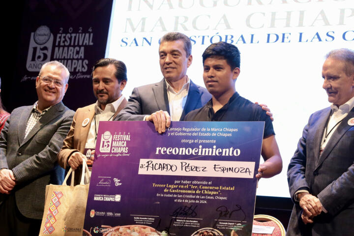 Rutilio Escandón inaugura el Festival Marca Chiapas 2024, en el marco de su 15 aniversario