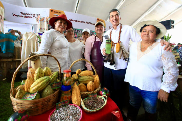 Anuncia Rutilio Escandón decreto para que festivales del cacao, café y mango ataulfo se realicen cada año