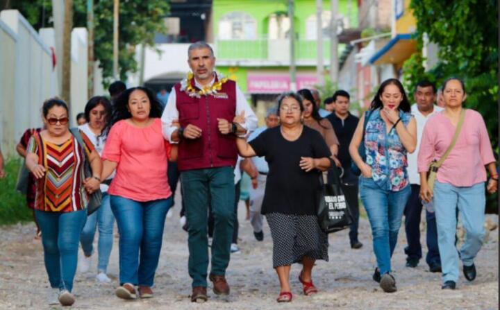 Habrá seguridad y obras de infraestructura en colonia Las Granjas: Ángel Torres