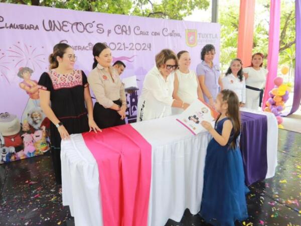 DIF Tuxtla celebra clausura del ciclo escolar 2021-2024 con emotiva despedida
