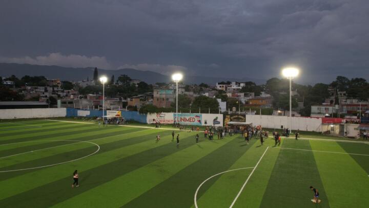 Rescatan estadio Flor del Sospo en Tuxtla