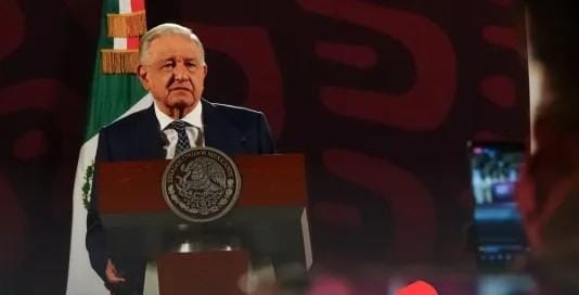 Recomienda López Obrador a los partidos de oposición regresar a sus orígenes