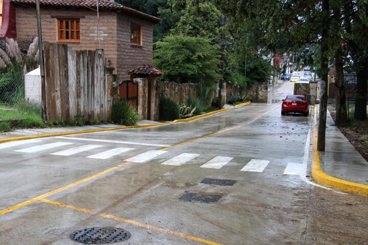 Inaugura Rutilio Escandón pavimentación integral del Circuito Clarín de colonia La Cañada, en San Cristóbal