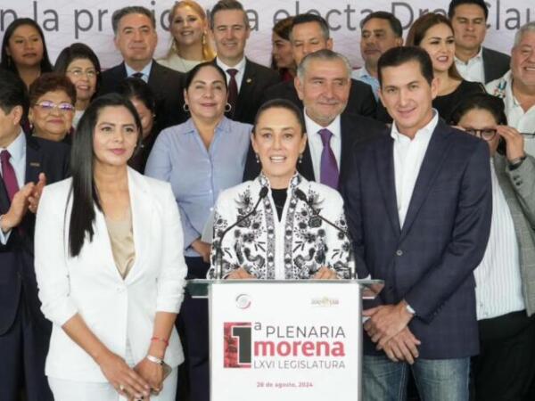 Claudia Sheinbaum celebra bancada histórica de morena con 66 senadores y senadoras