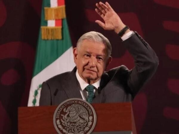 “En la democracia se necesitan contrapesos fuertes que tengan principios”: López Obrador