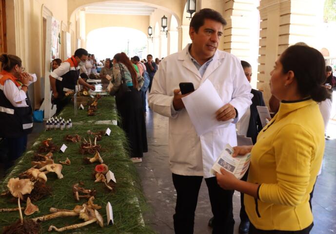 Salud realiza Feria de Hongos para prevenir intoxicaciones