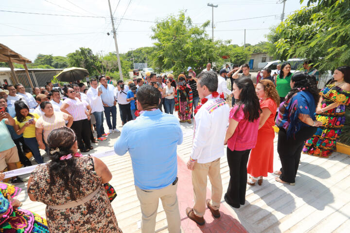 En Chiapilla, Rutilio Escandón inaugura pavimentación de calles en la colonia Lázaro Cárdenas