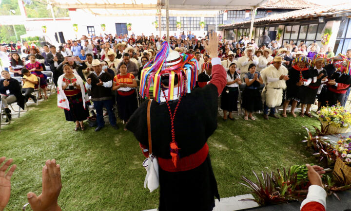 En San Cristóbal, Rutilio Escandón conmemora el Día Internacional de los Pueblos Indígenas