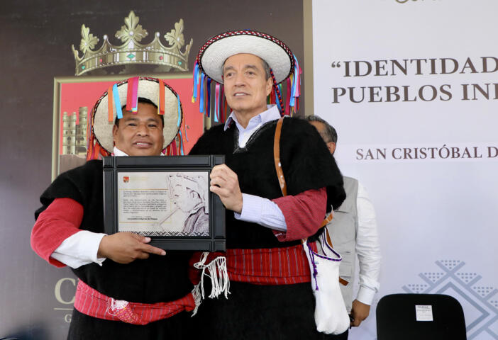 En San Cristóbal, Rutilio Escandón conmemora el Día Internacional de los Pueblos Indígenas