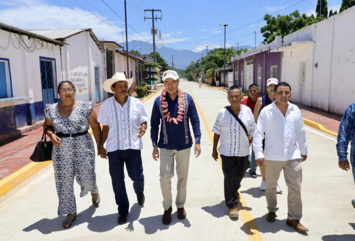 En Pijijiapan, Rutilio Escandón inaugura mejoramiento integral de calles en localidad Joaquín Miguel Gutiérrez