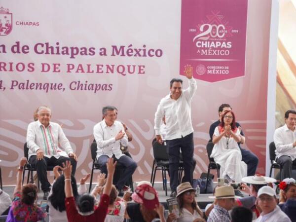 Asiste Eduardo Ramírez a la conmemoración de los 200 años de la Federación de Chiapas a México