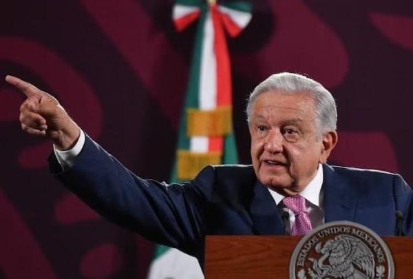 Llama presidente AMLO a fortalecer el compañerismo y la institucionalidad en Morena