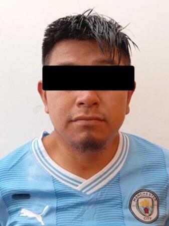 Detienen a presunto integrante de banda de robo de vehículos