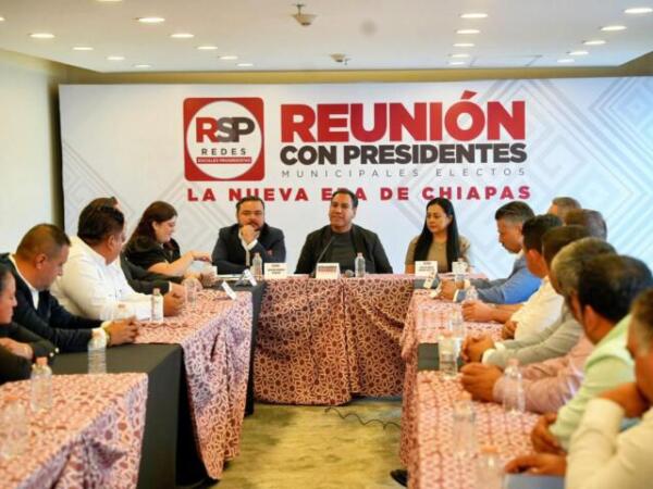 Eduardo Ramírez se reúne con autoridades electas de los partidos RSP y MC