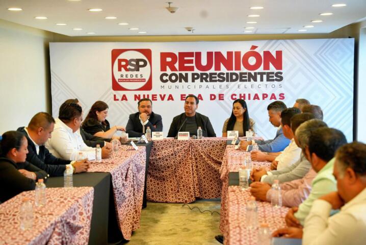 Eduardo Ramírez se reúne con autoridades electas de los partidos RSP y MC