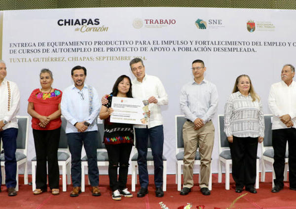 Participación de las mujeres emprendedoras ha sido clave para el progreso de Chiapas: Rutilio Escandón