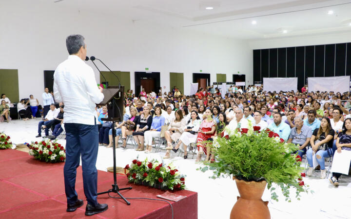 Participación de las mujeres emprendedoras ha sido clave para el progreso de Chiapas: Rutilio Escandón