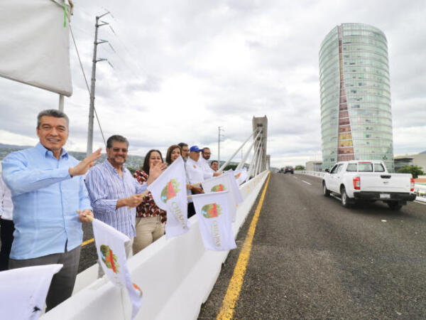 Rutilio Escandón inaugura Paso Vehicular Superior “Torre Chiapas” de Tuxtla Gutiérrez