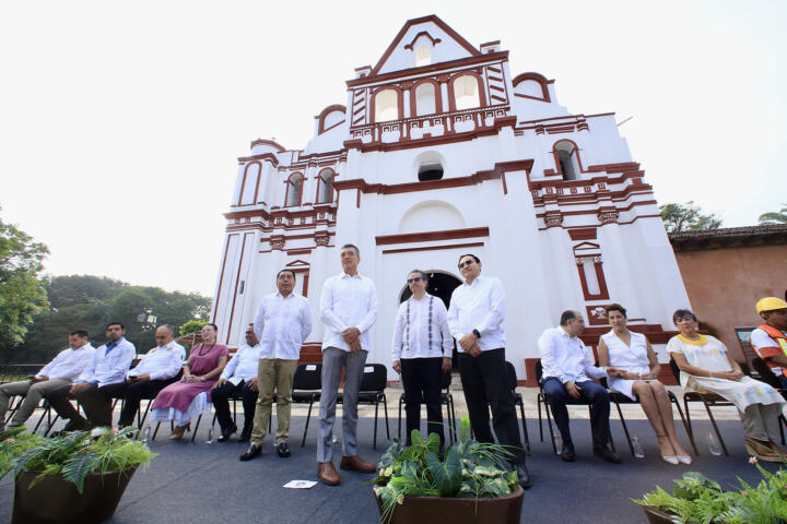 Agradece Rutilio Escandón al presidente AMLO por cumplir con la reconstrucción en Chiapas