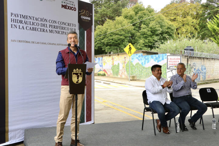 Entrega Rutilio Escandón primera etapa de pavimentación del Periférico Sur, en SCLC