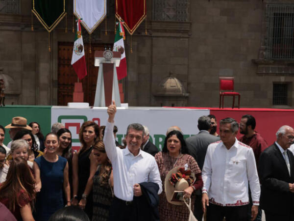 Es un honor haber gobernado al lado del mejor presidente de México, Andrés Manuel López Obrador: Rutilio Escandón