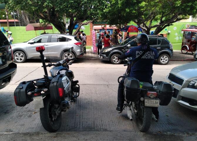 Mantiene Policía Municipal presencia en escuelas de Tuxtla