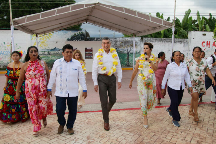 En Acacoyagua, Rutilio Escandón inaugura la reconstrucción del Parque Central “Enomoto”