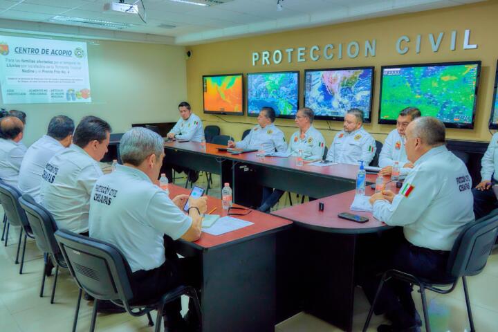 Gobierno de Chiapas mantiene atención a las personas afectadas durante el paso de la Tormenta Tropical Nadine