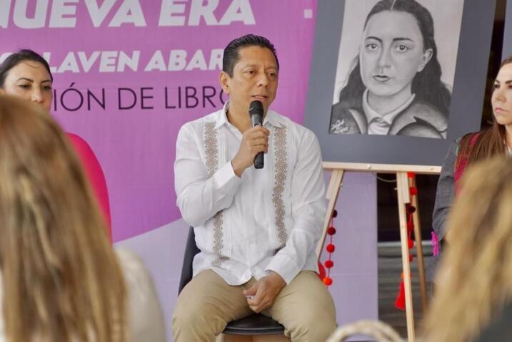 Reconoce AMMJE a Llaven Abarca como promotor de los derechos de las mujeres en Chiapas