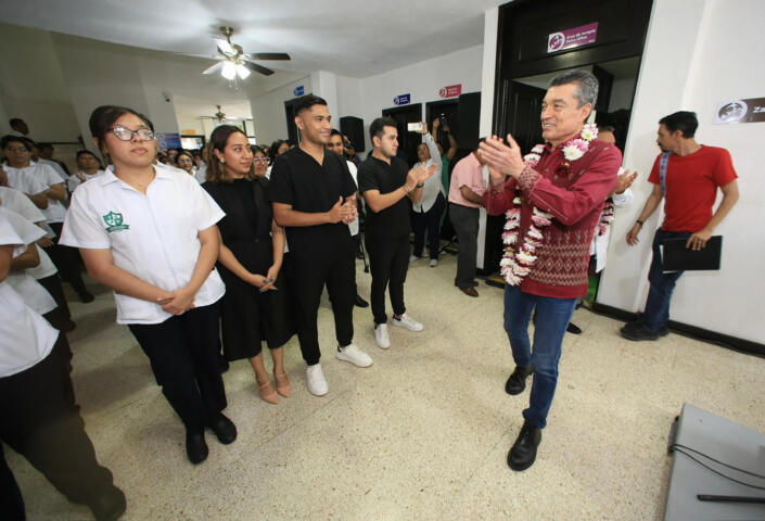 En Tuxtla, Rutilio Escandón inaugura Unidad Básica de Rehabilitación Centro del DIF Chiapas