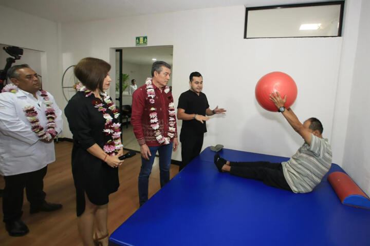 En Tuxtla, Rutilio Escandón inaugura Unidad Básica de Rehabilitación Centro del DIF Chiapas