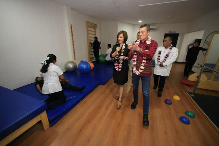 En Tuxtla, Rutilio Escandón inaugura Unidad Básica de Rehabilitación Centro del DIF Chiapas