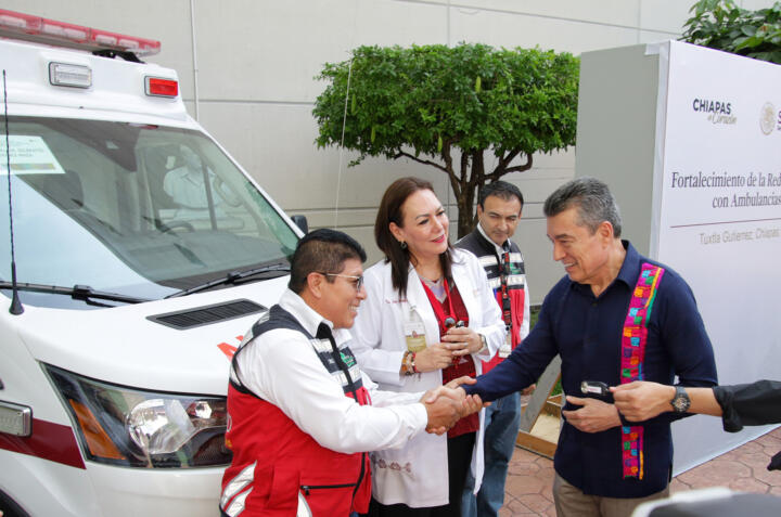 Celebra Rutilio Escandón 10º Aniversario del Hospital General “Dr. Jesús Gilberto Gómez Maza”