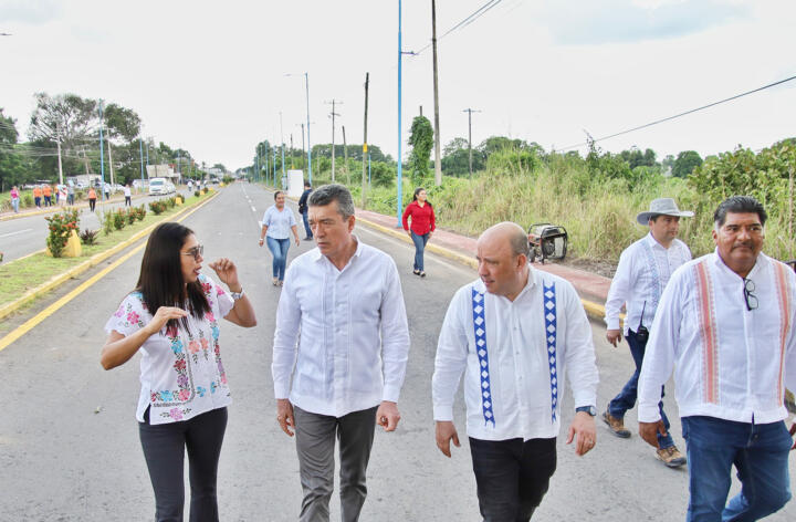 Inaugura Rutilio Escandón la reconstrucción del camino Arriaga-Tapachula-Álvaro Obregón-Mazatán