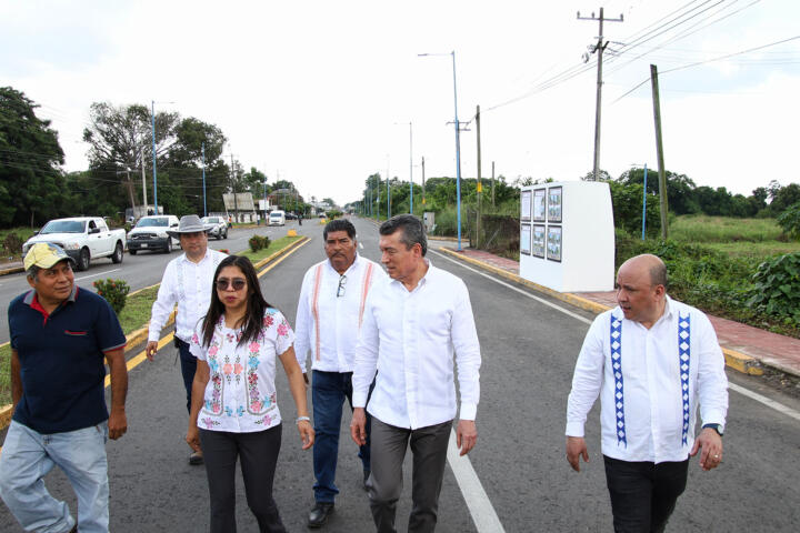 Inaugura Rutilio Escandón la reconstrucción del camino Arriaga-Tapachula-Álvaro Obregón-Mazatán