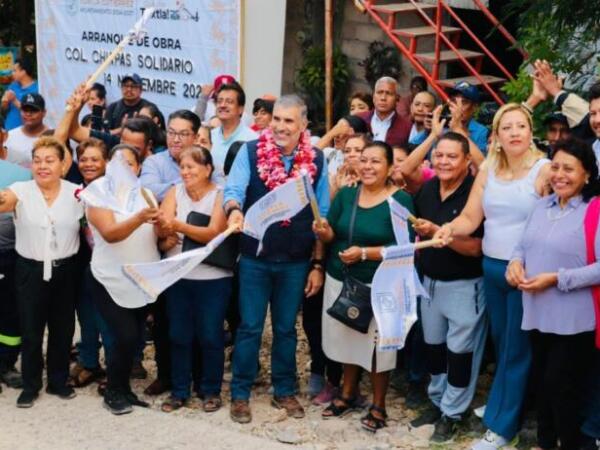 Arranca Angel Torres trabajos de pavimentación en Chiapas Solidario