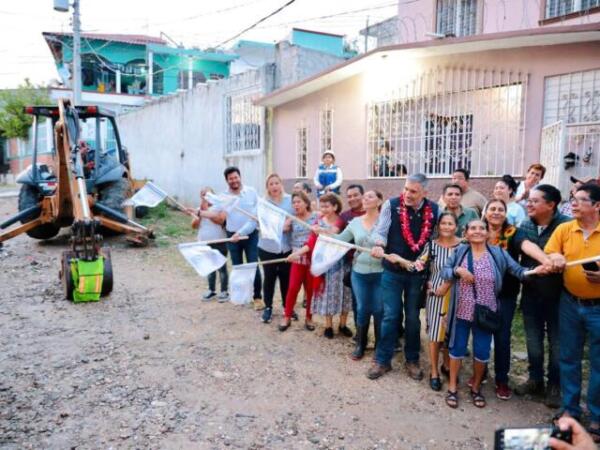 Encabeza Ángel Torres pavimentación integral en la Potinaspak