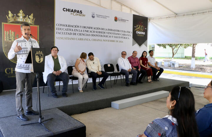 Rutilio Escandón inaugura edificio en la sede de la Unicach de Venustiano Carranza