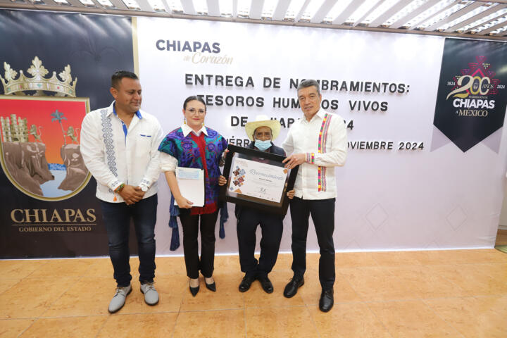 Entrega Rutilio Escandón nombramientos Tesoros Humanos Vivos Chiapas 2024