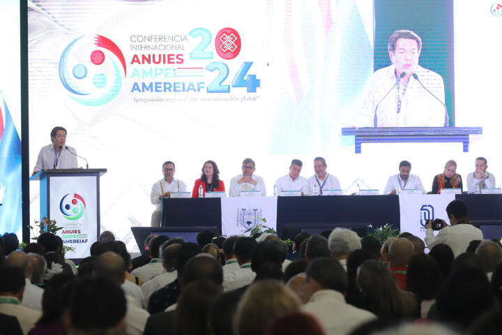 Rutilio Escandón asiste a la inauguración de la Conferencia Internacional ANUIES 2024 encabezada por Mario Delgado